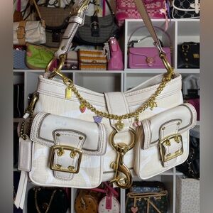 Coach Vintage Y2K Legacy Signature Shoulder Bag in Ivory & Beige 🤍